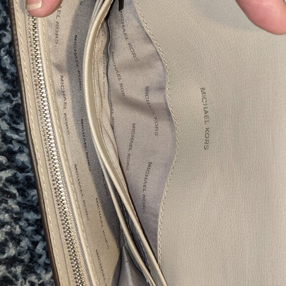 Michael Kors Rivington Stud Large Leather Wallet cement & Silver Hardware NWT - Picture 7 of 16